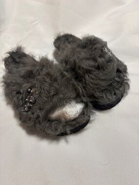 Women’s Gray Furry Slide Slippers with Bead Accent